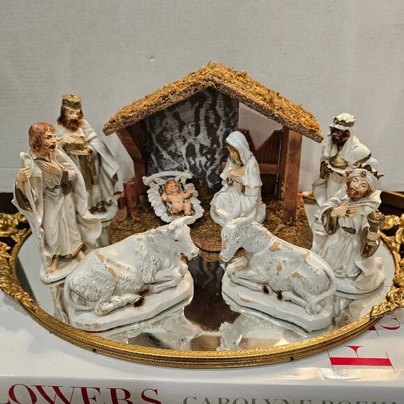 Nativity Set 9 Piece - Picture 3 of 7